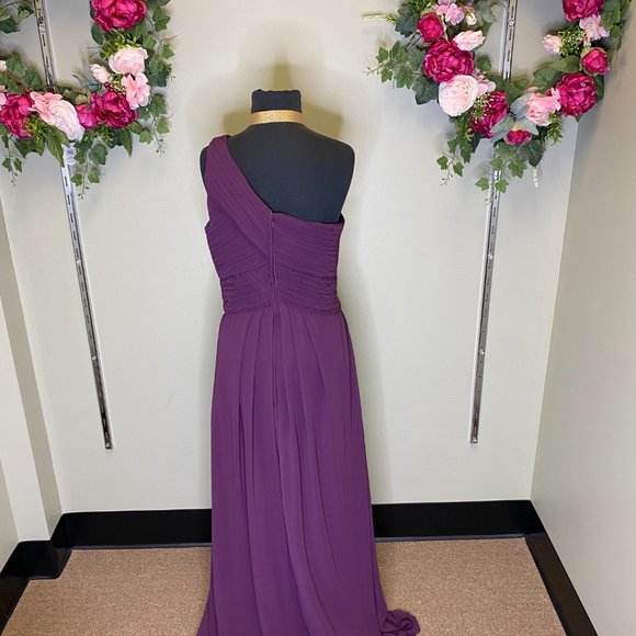 Stunning Plus Size - 14, Mori Lee Formal Gown - Picture 5 of 7